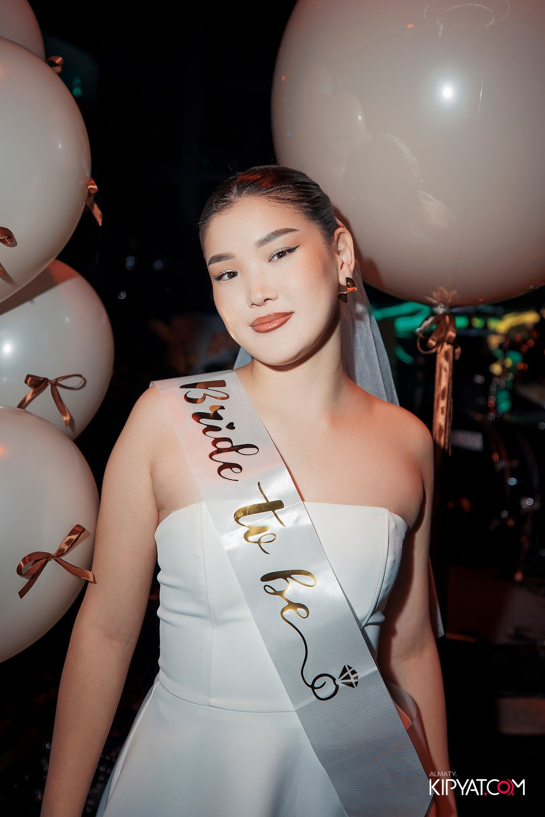 FRIENDS BAR & TERRACE. КИПЯТКОМ АЛМАТЫ!