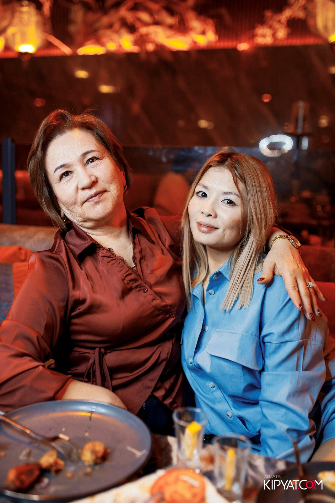 БАР ПАНАЕХАЛИ НА ДОСТЫК. КИПЯТКОМ АЛМАТЫ! Фотосъемка мероприятий в Алматы