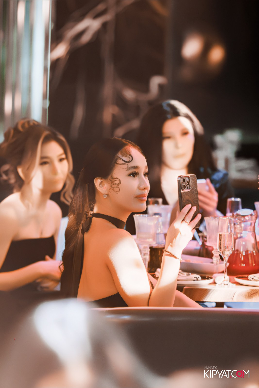 MOOD KARAOKE & TERRACE. КИПЯТКОМ АЛМАТЫ!