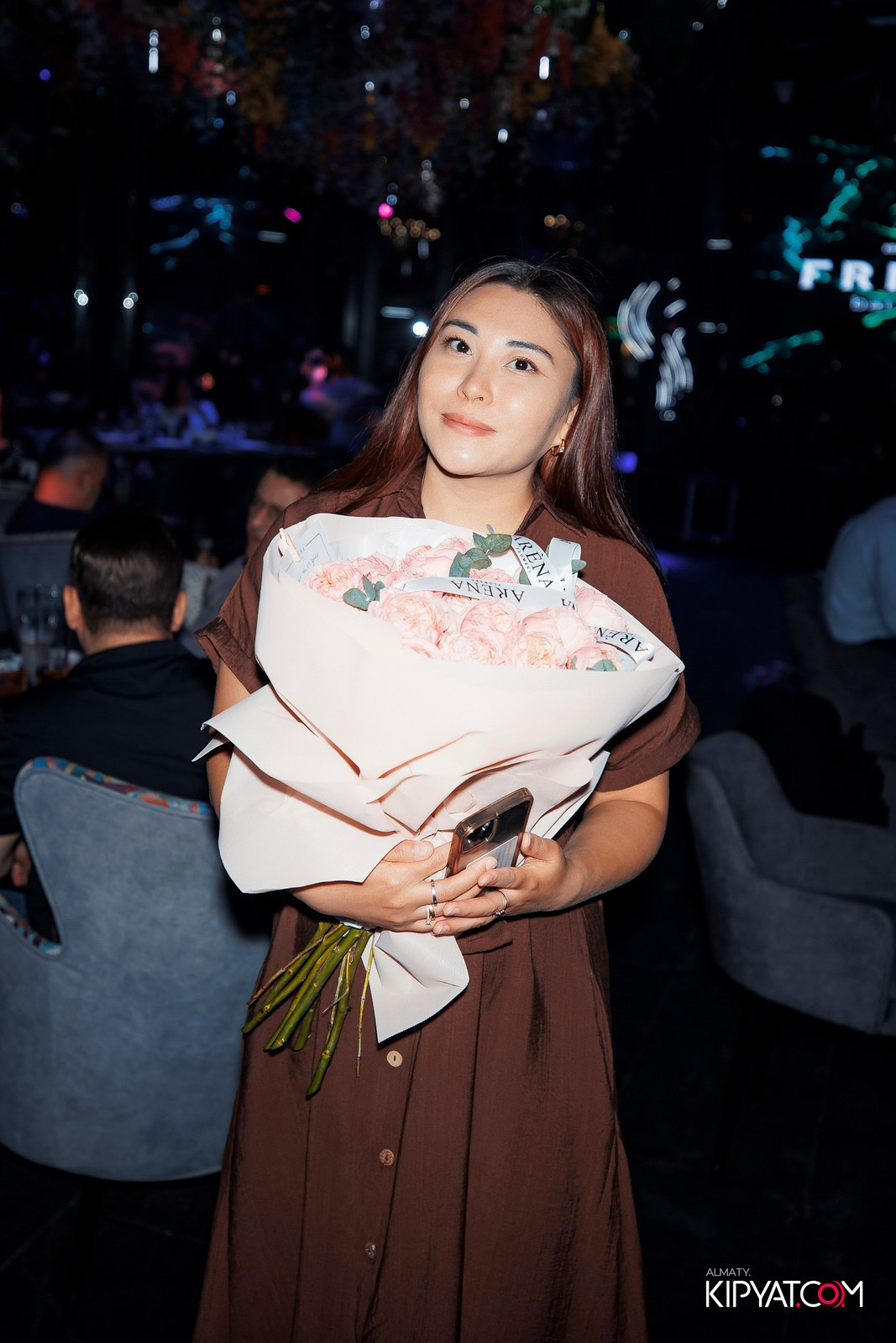 FRIENDS BAR & TERRACE. КИПЯТКОМ АЛМАТЫ!