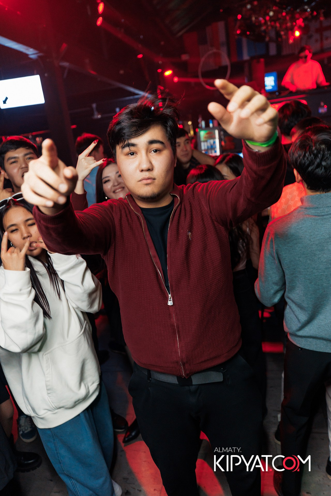 BANGLAROAD BAR SPECIAL GUEST: ASIK. КИПЯТКОМ АЛМАТЫ!