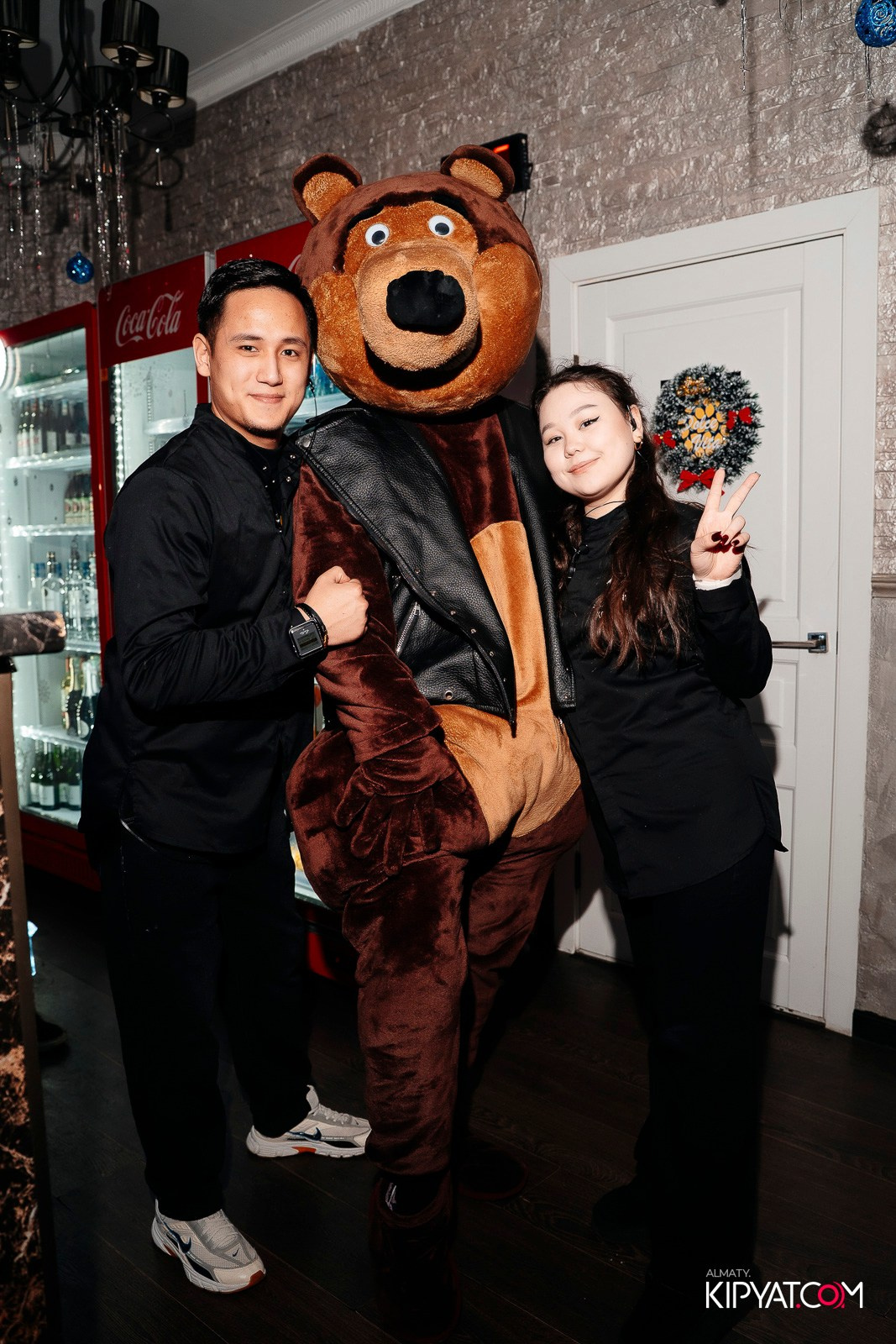УХО И МЕДВЕДЬ НА ГАГАРИНА. КИПЯТКОМ АЛМАТЫ! Фотосъемка мероприятий в Алматы
