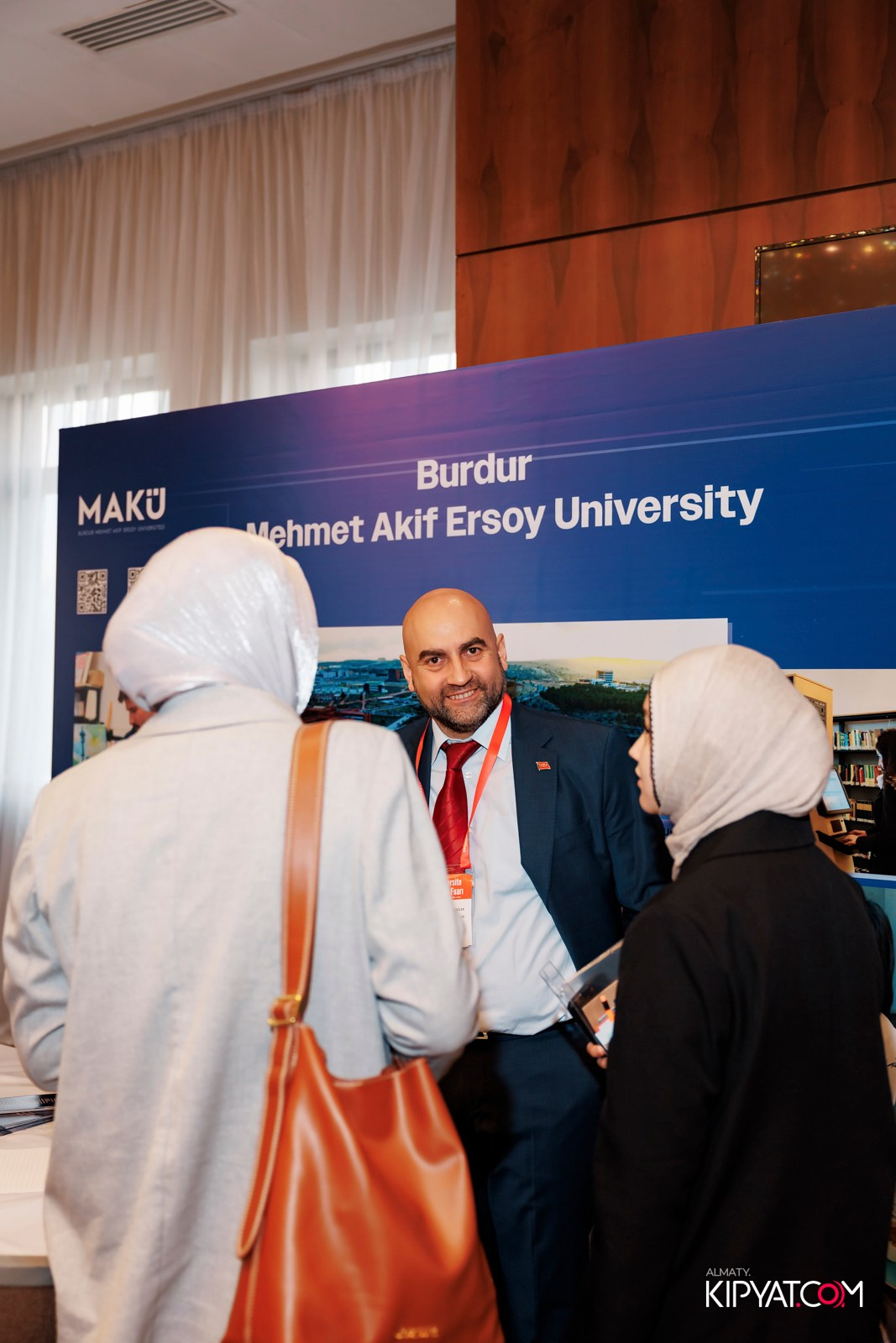 ВЫСТАВКА ТУРЕЦКИХ УНИВЕРСИТЕТОВ. КИПЯТКОМ АЛМАТЫ! Фотосъемка мероприятий в Алматы