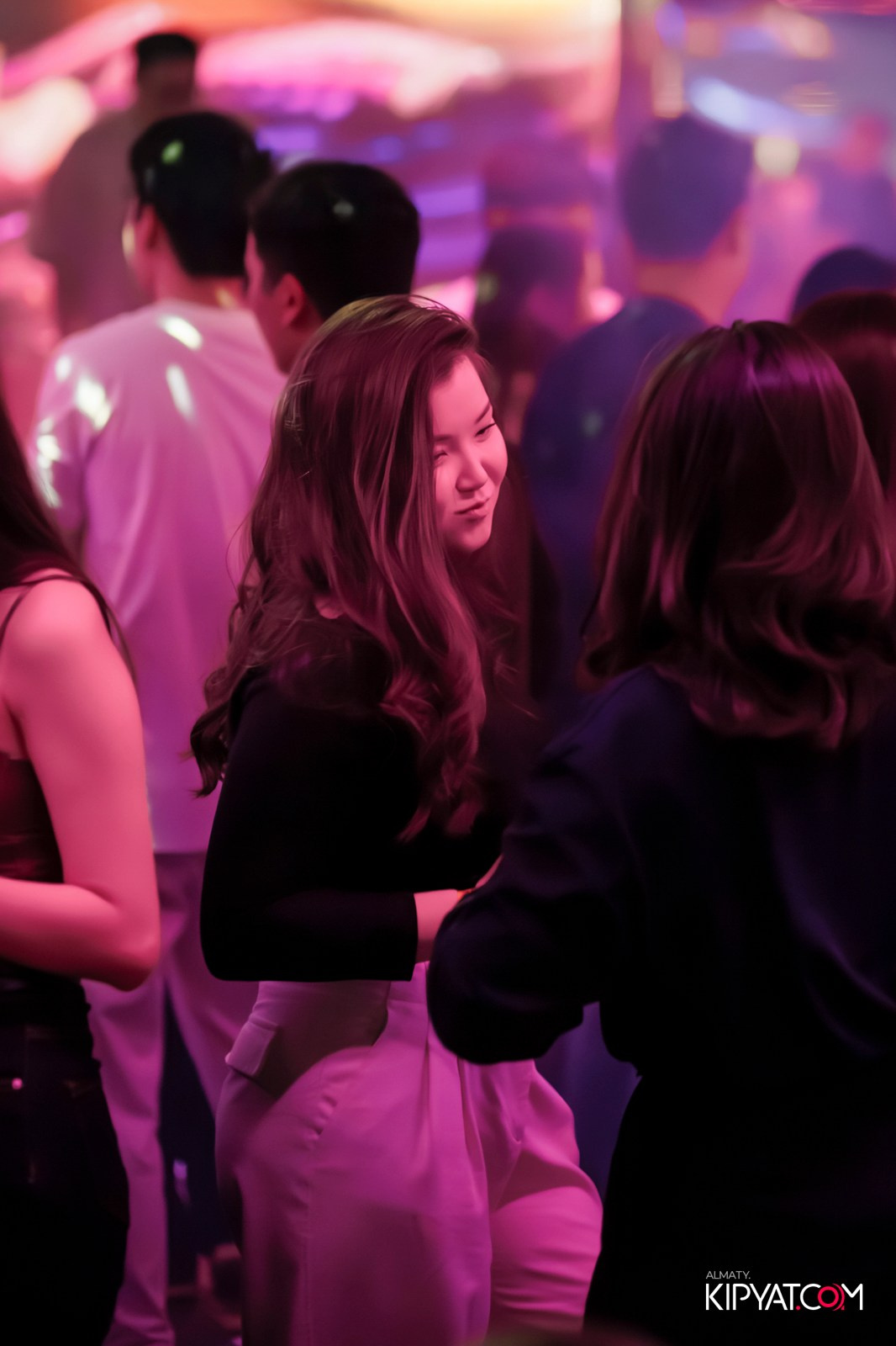 EVENT BAR. КИПЯТКОМ АЛМАТЫ!