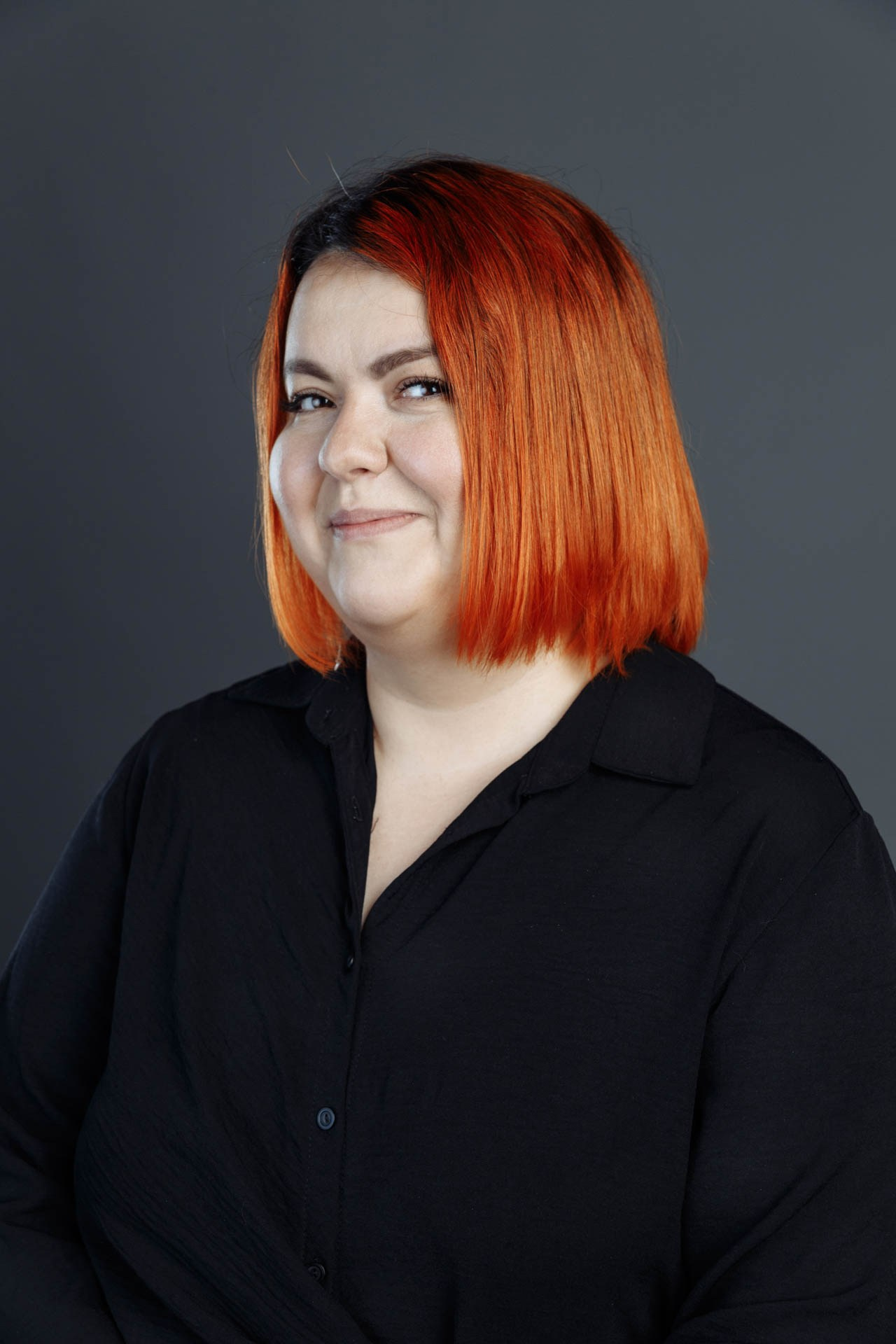 Бизнес-портреты сотрудников для сайта страховой компании InsFamily. Событийный фотограф Максим Бескоровайновнов