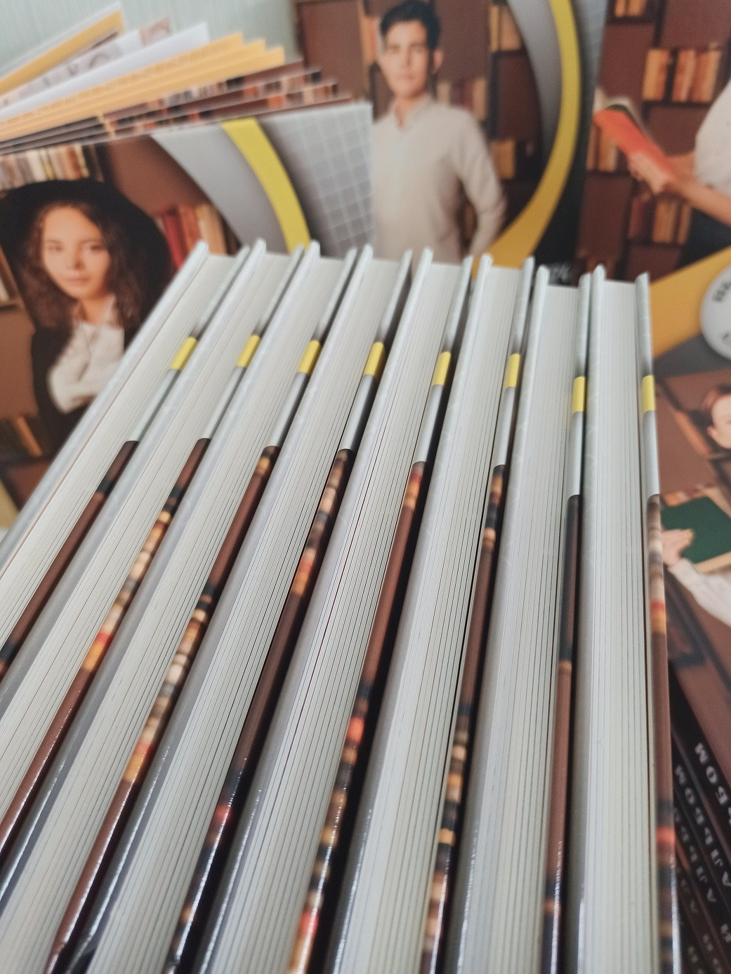 Выпускные альбомы Старый Оскол. Стильные выпускные альбомы в Старом Осколе. Свадебные фотокниги