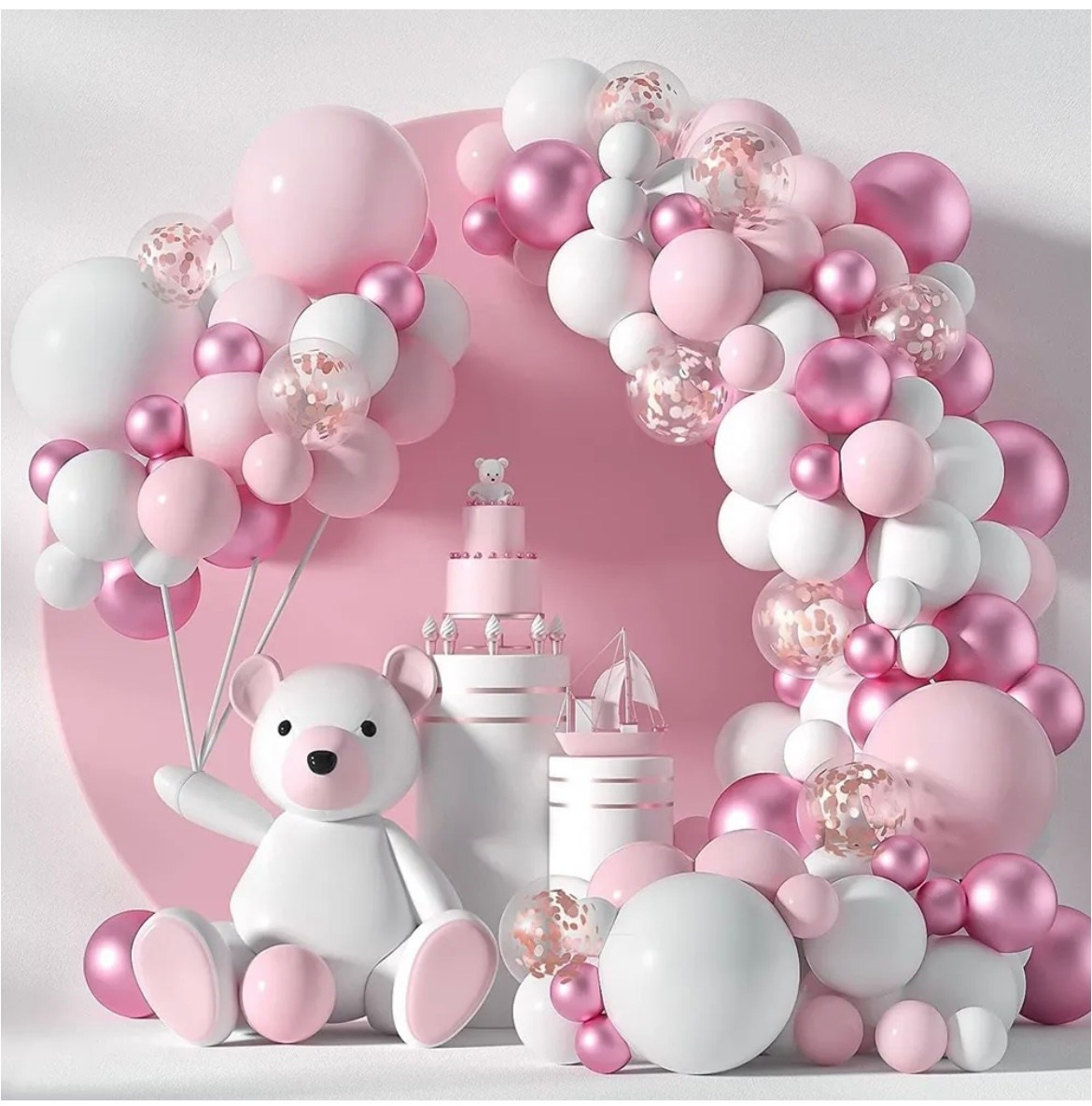 Тортики, шарики на годики. Детская фотостудия в Санкт-Петербурге