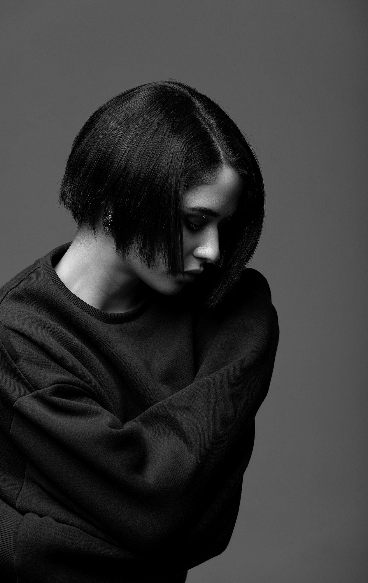 Портрет девушки в студии. Портретный фотограф Белград Матвей Кармаков