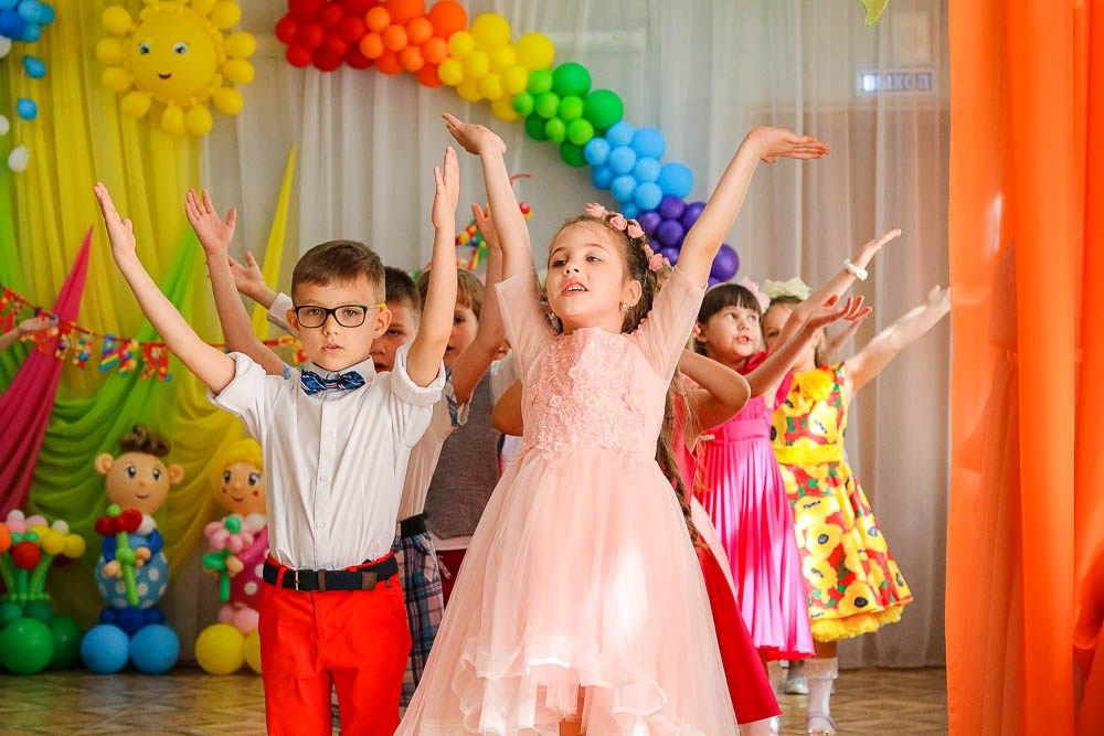 Выпускной в детском саду. Фотограф Григорьева Ольга. Портретная, семейная съёмка, Love Stori, видеосъёмка в городе Чита. Выпускные альбомы, фотокниги