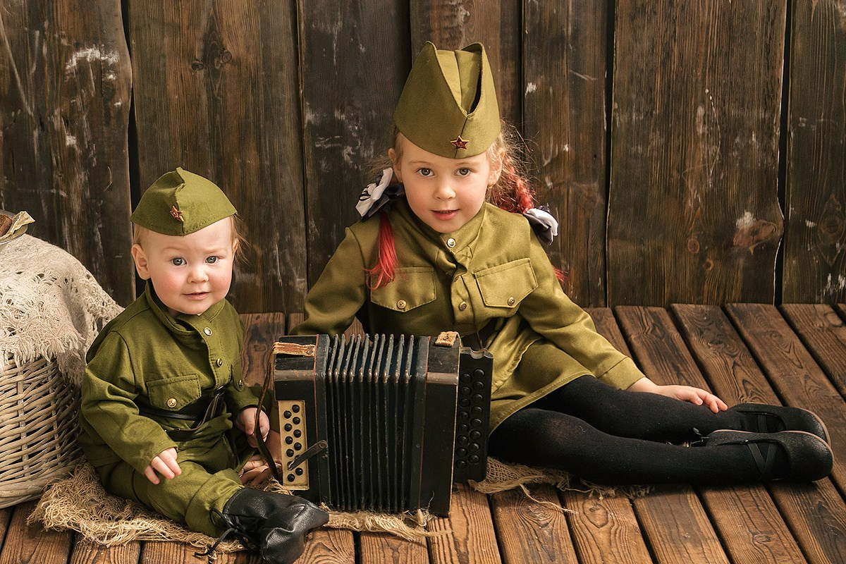 Детская тематическая фотосессия «Военная открытка». Фотограф новорожденных Альбина Хухарева. Йошкар-Ола. Казань. Чебоксары