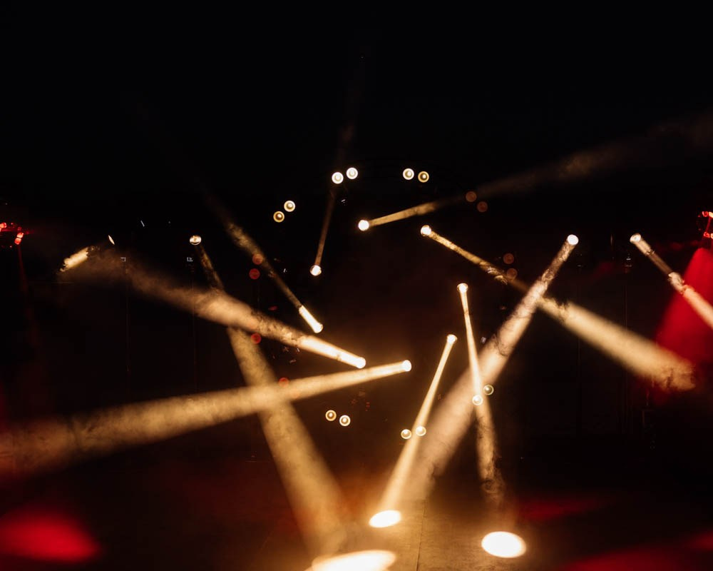 Любовь и ветер. Владимир Киселев — свадебный фотограф в Саратове, Москве и по всему миру