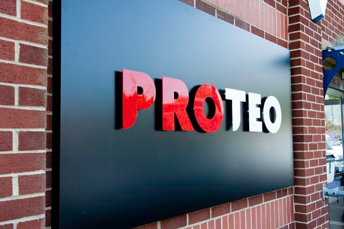 Объемные буквы, вывески и рекламные конструкции в Симферополе и Крыму. Наружная реклама в Симферополе и Крыму — изготовление вывесок, баннеров, объемных букв