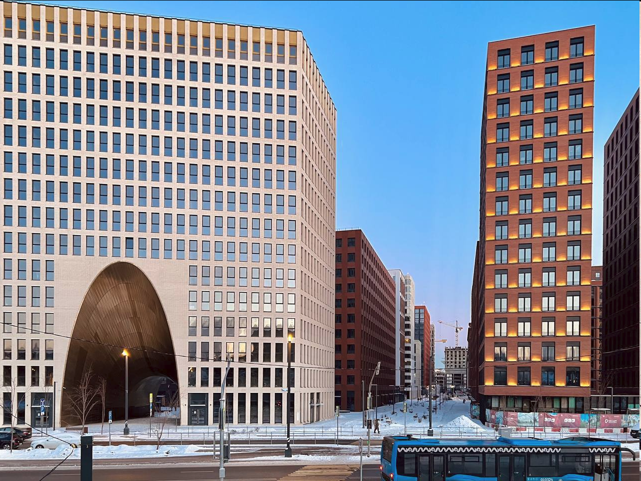 Локация в БЦ Москвы — атриум с естественным светом