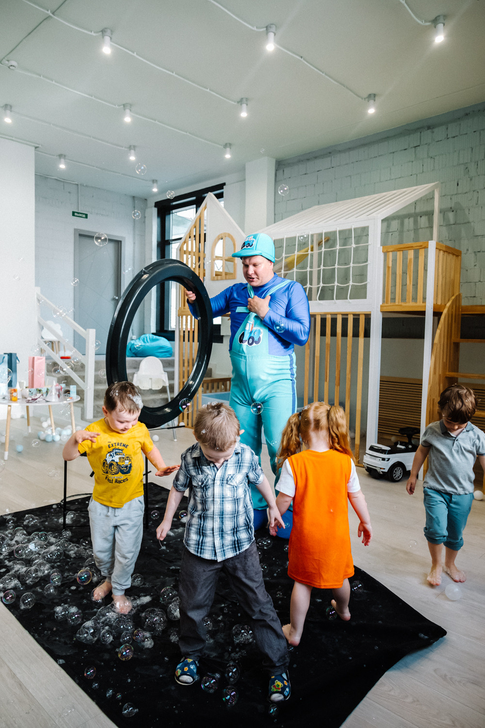 День Рождения в пространстве «Атмосфера лофт». Свадебный и семейный фотограф в Санкт-Петербурге Светлана Лантратова