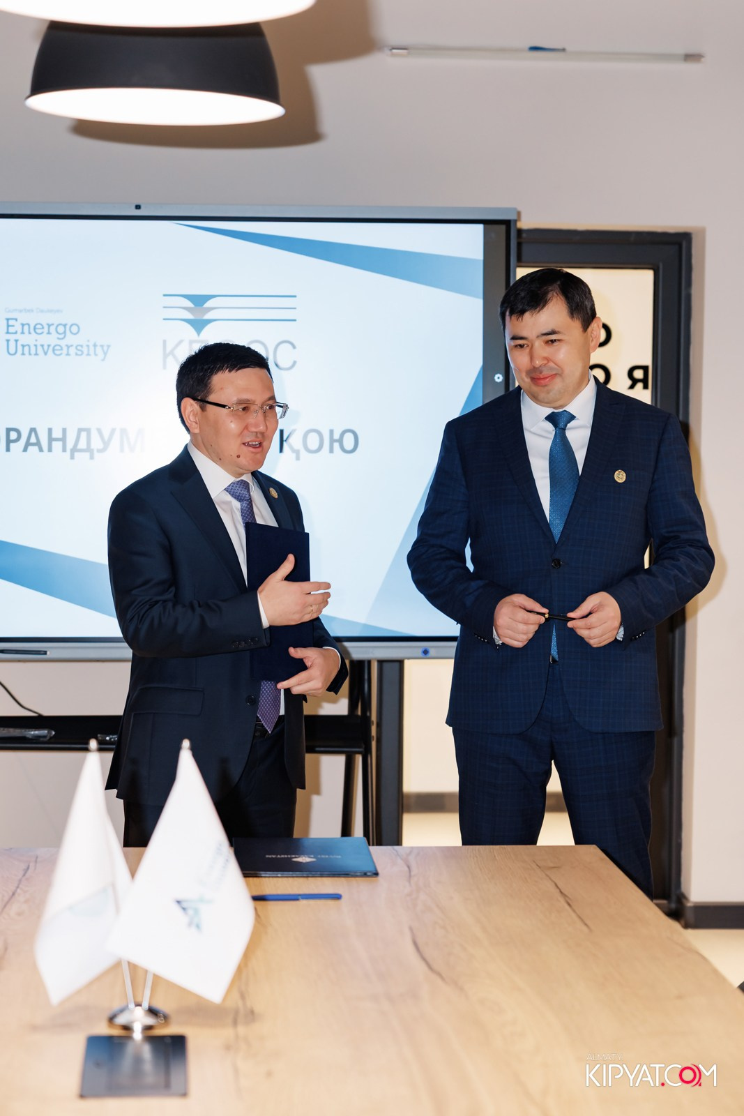 50 ЛЕТ — АЛМАТИНСКИЙ УНИВЕРСИТЕТ ЭНЕРГЕТИКИ И СВЯЗИ. КИПЯТКОМ АЛМАТЫ!