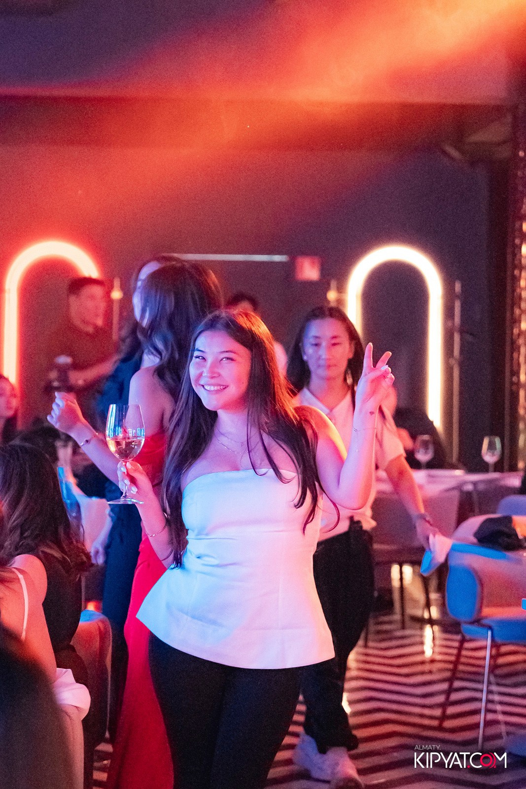 QUEEN. КИПЯТКОМ АЛМАТЫ!