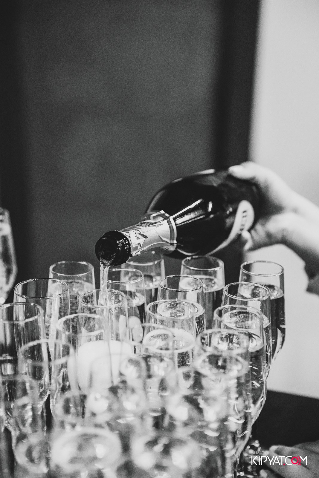 ПРЕЗЕНТАЦИЯ ЖУРНАЛА «VELLURE». КИПЯТКОМ АЛМАТЫ!