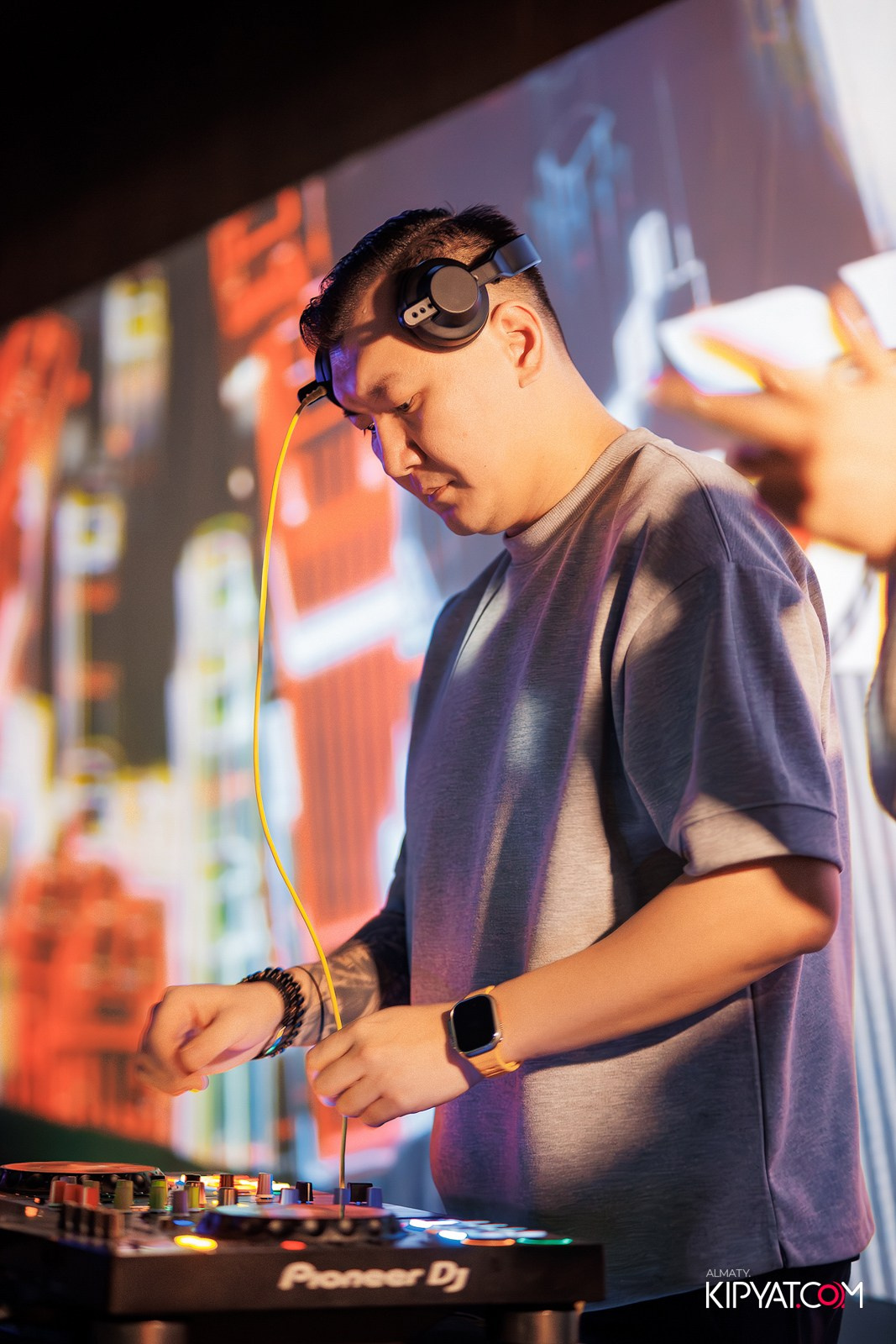 EVENT BAR. КИПЯТКОМ АЛМАТЫ!