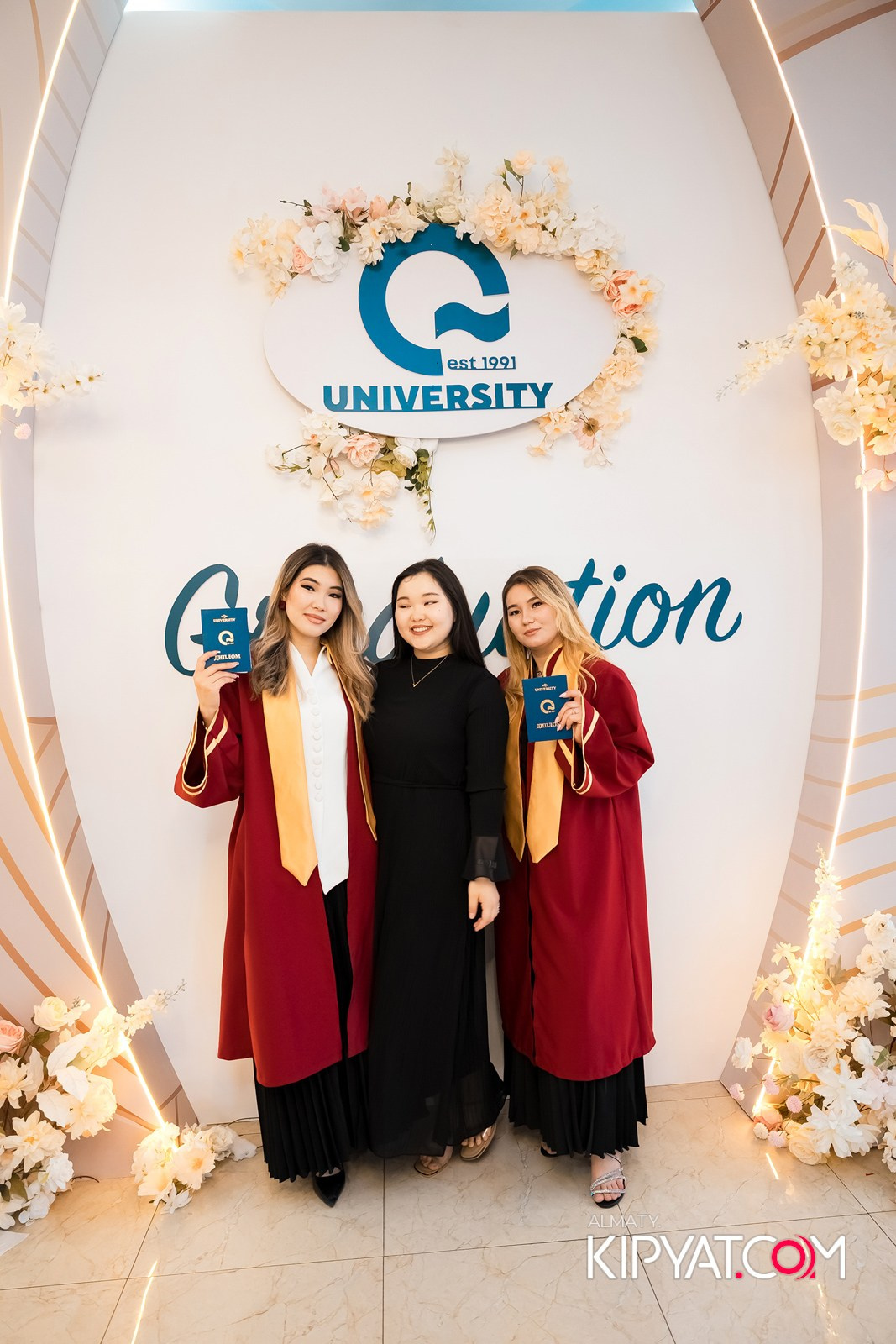 GRADUATION 2025 Q UNIVERSITY. КИПЯТКОМ АЛМАТЫ!