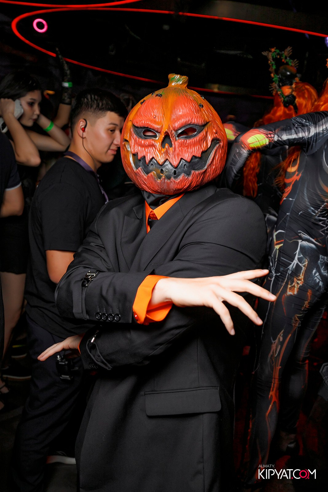 EVENT BAR. КИПЯТКОМ АЛМАТЫ!