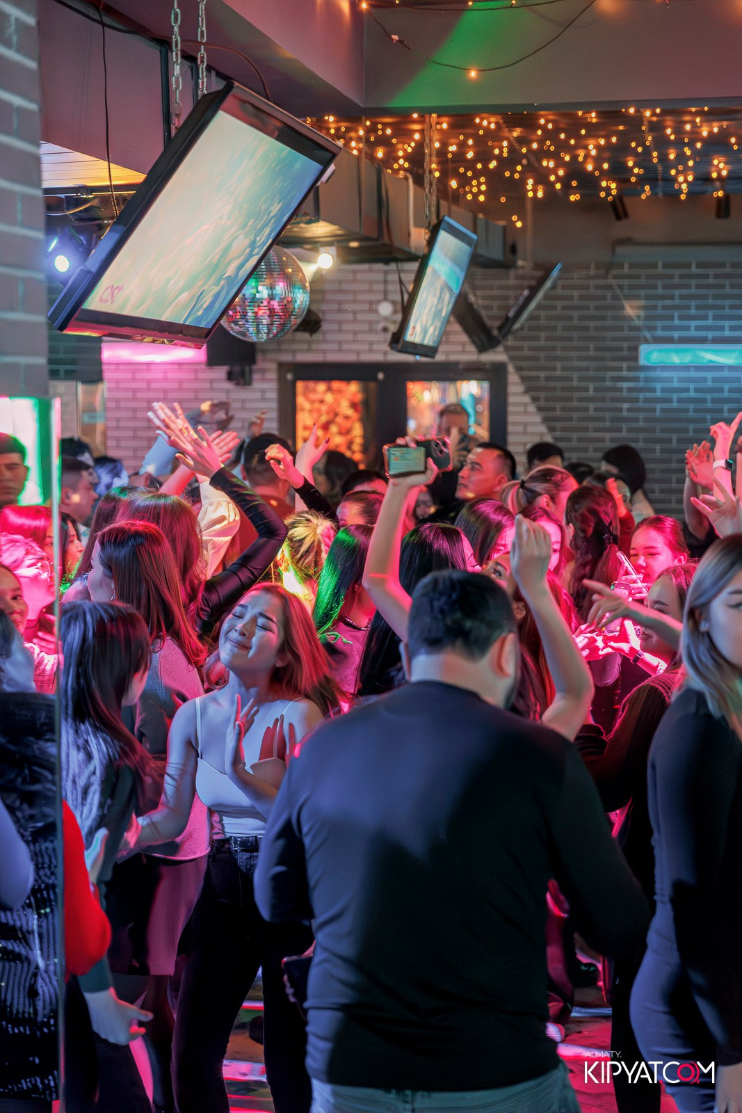 КАРАОКЕ DOREMI. КИПЯТКОМ АЛМАТЫ!