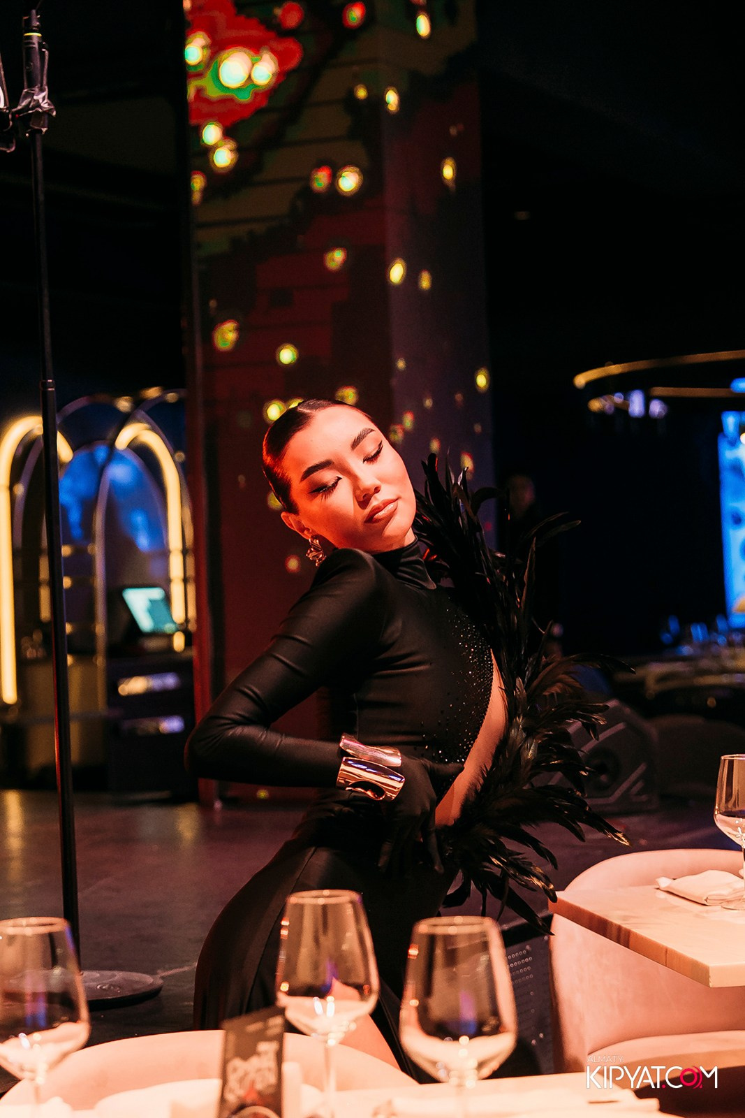 QUEEN. КИПЯТКОМ АЛМАТЫ!