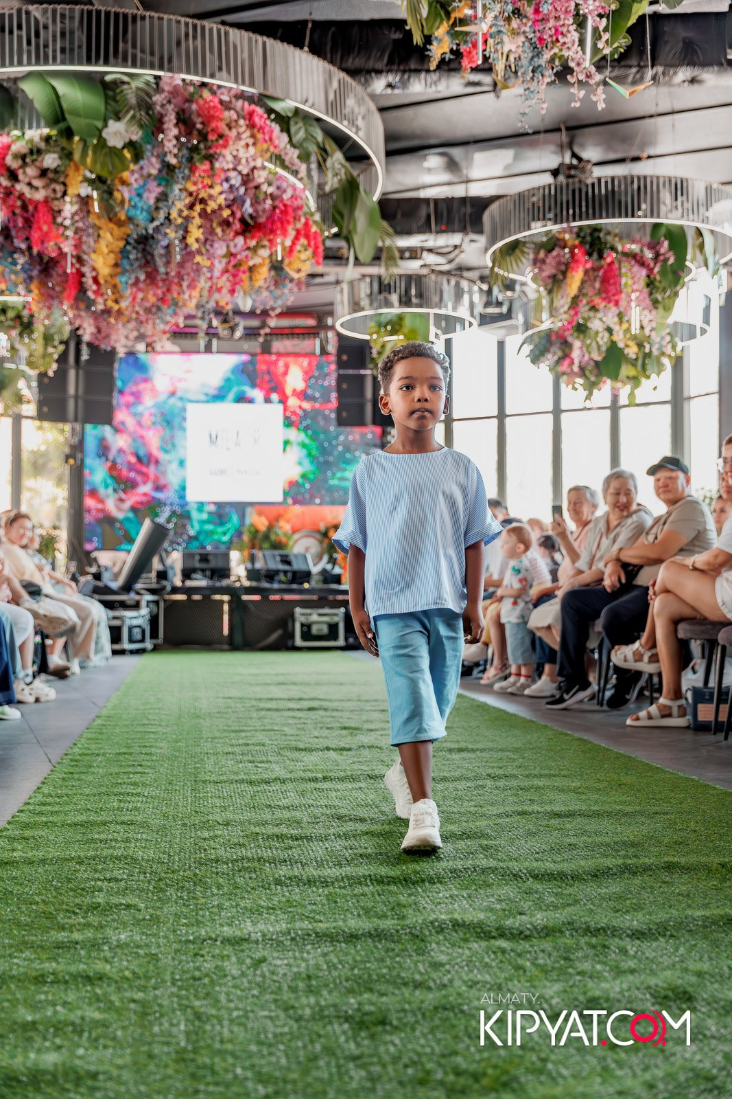PROM KIDS FASHION SHOW. КИПЯТКОМ АЛМАТЫ!