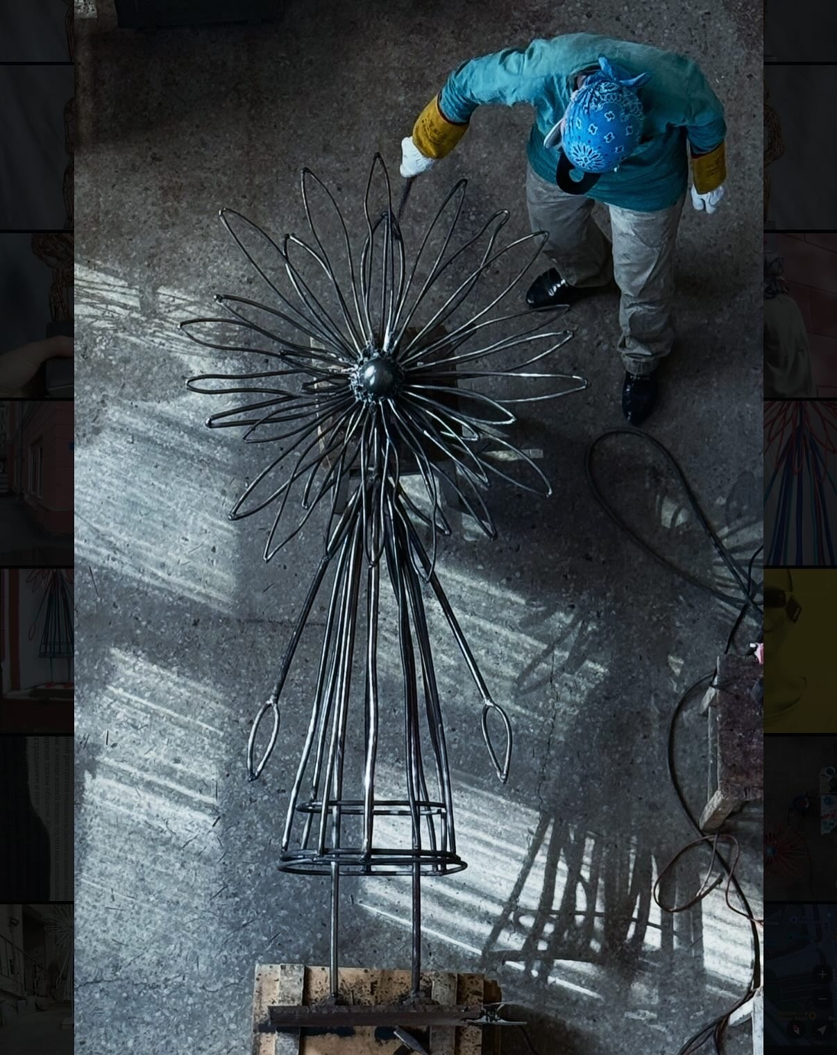 Астра_Полярный рацвет / Россия / Мурманск / ул. Ленина 5 / 2025. Художник — скульптор Антонина Фатхуллина