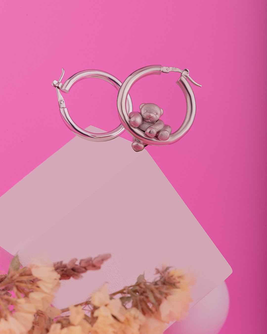 Съемка ювелирных украшений для маркетплейсов, профессиональная предметная фотография в Гуанчжоу.