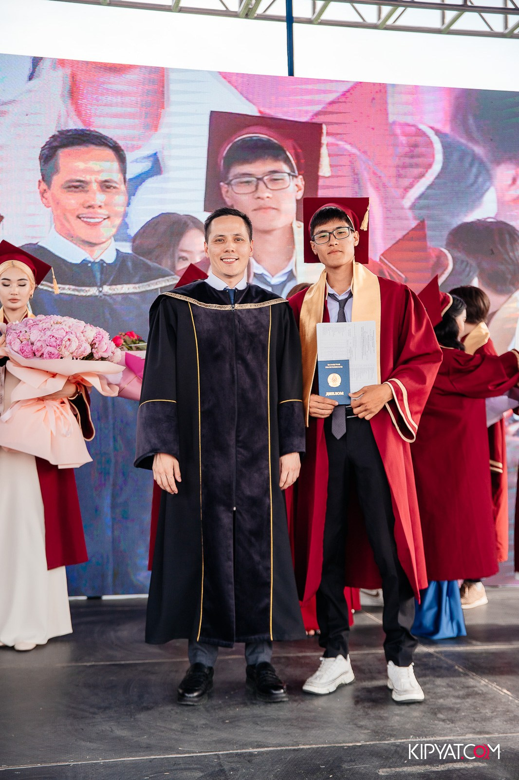 ВРУЧЕНИЕ ДИПЛОМОВ — НАРХОЗ КОЛЛЕДЖ. Part 4. КИПЯТКОМ АЛМАТЫ!