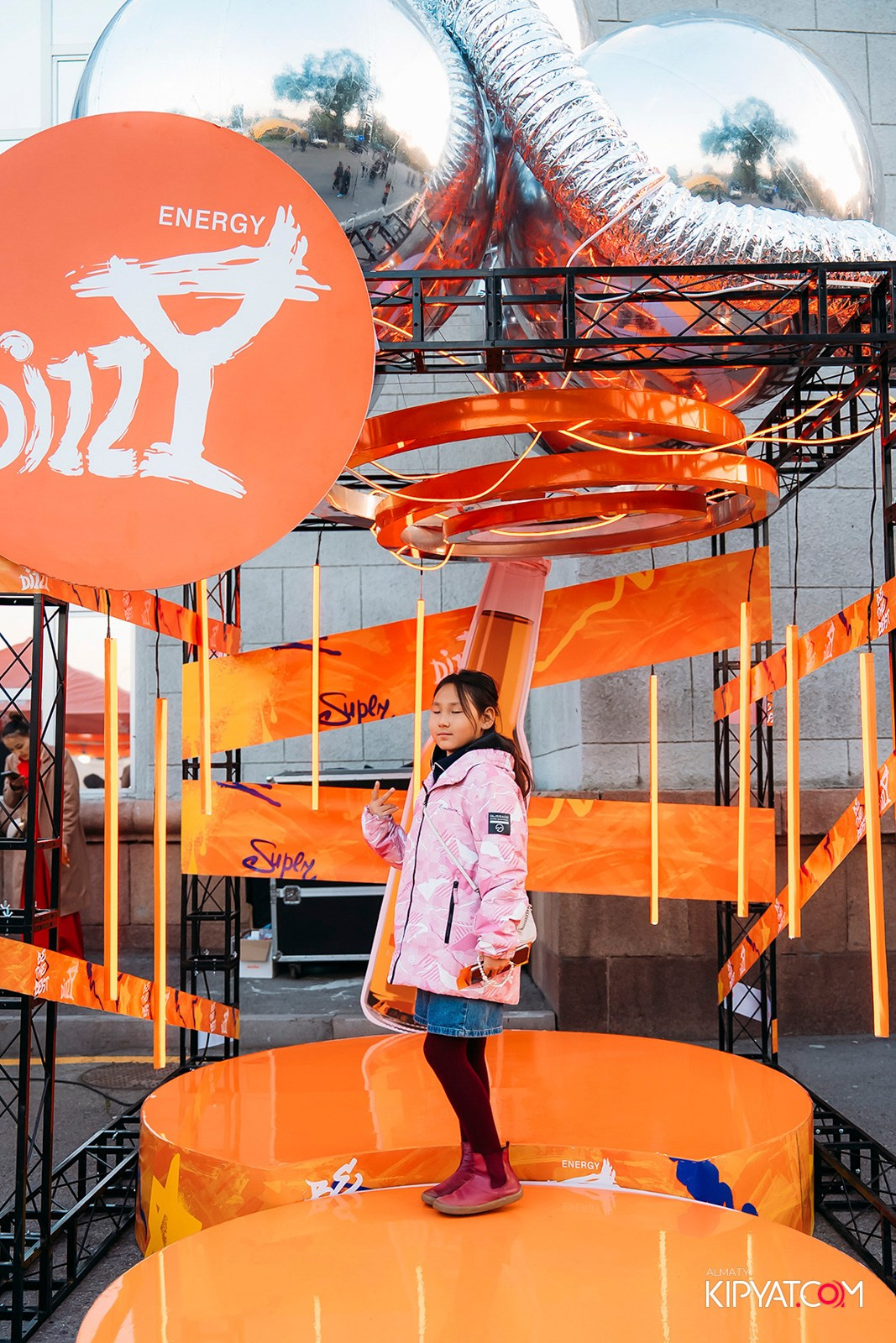 КОНЦЕРТ МИРАСА ЖУГУНУСОВА НА ЦЕНТРАЛЬНОМ СТАДИОНЕ. КИПЯТКОМ АЛМАТЫ!