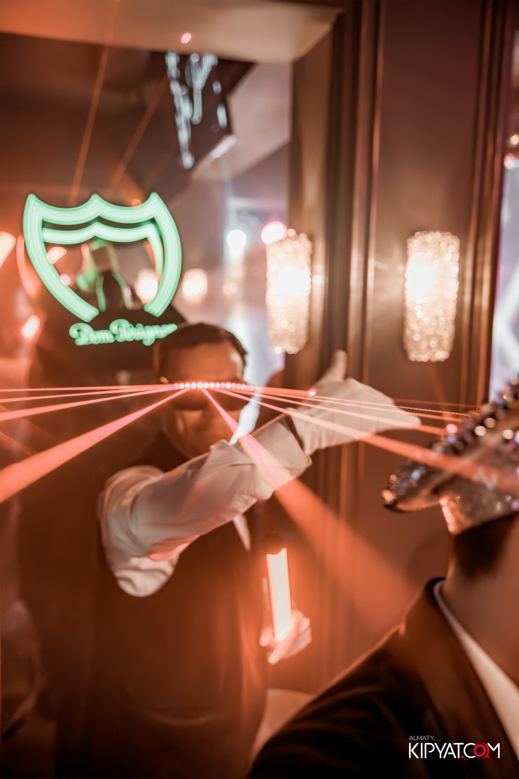 MARUV THE THEATER. КИПЯТКОМ АЛМАТЫ!