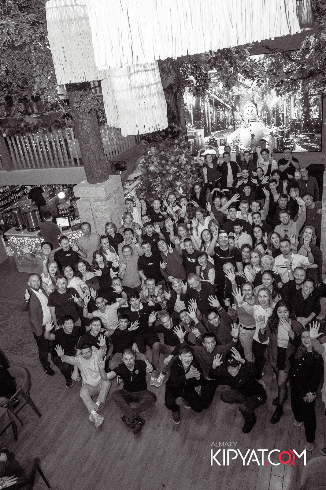 ГРУЗИНСКИЙ ДВОР НА КАБАНБАЙ БАТЫРА. КИПЯТКОМ АЛМАТЫ!