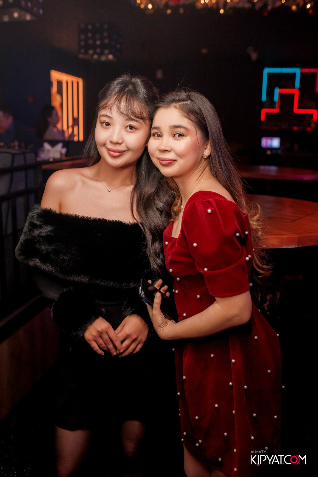 FITNESS ЁЛКА в ночном клубе SANTA BARBARA. КИПЯТКОМ АЛМАТЫ!