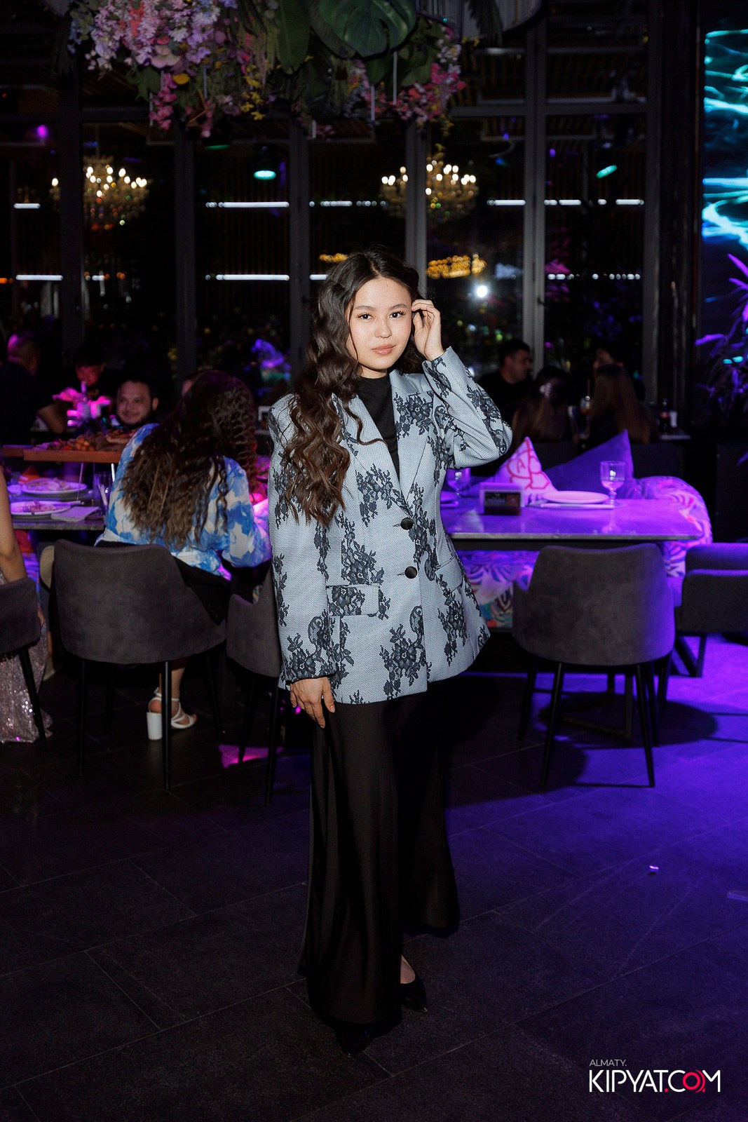 FRIENDS BAR & TERRACE. КИПЯТКОМ АЛМАТЫ! Фотосъемка мероприятий в Алматы
