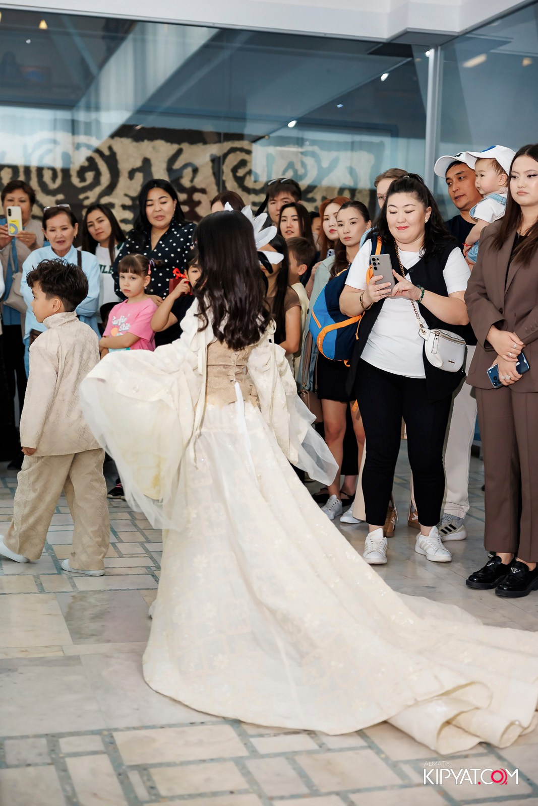 JUNIOR MODELS SHOW. ПЕРФОМАНС НОЧЬ В МУЗЕЕ. КИПЯТКОМ АЛМАТЫ! Фотосъемка мероприятий в Алматы