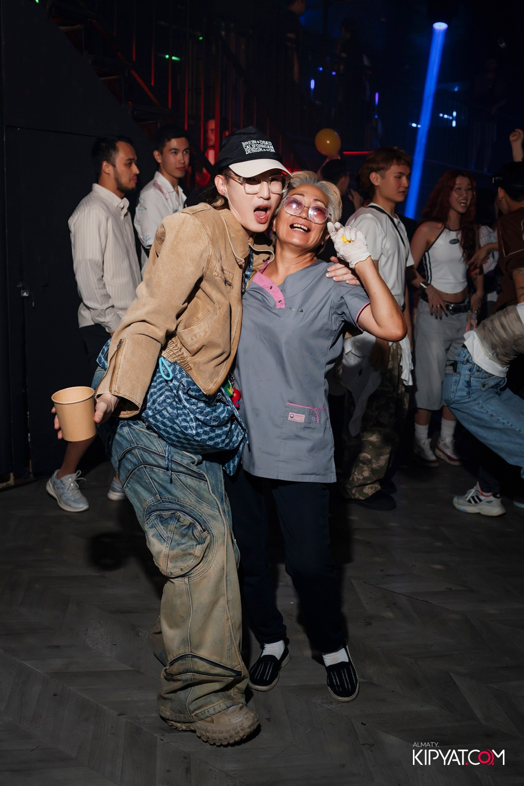 НОЧНОЙ КЛУБ ICON. КИПЯТКОМ АЛМАТЫ!