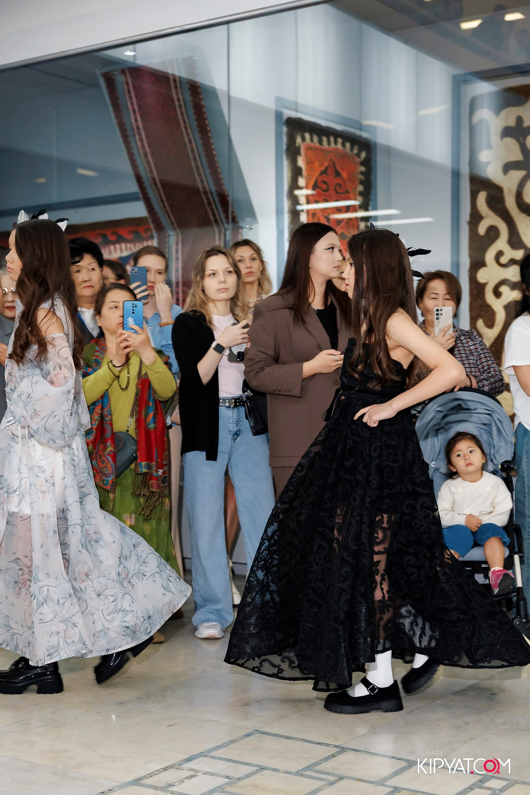 JUNIOR MODELS SHOW. ПЕРФОМАНС НОЧЬ В МУЗЕЕ. КИПЯТКОМ АЛМАТЫ! Фотосъемка мероприятий в Алматы