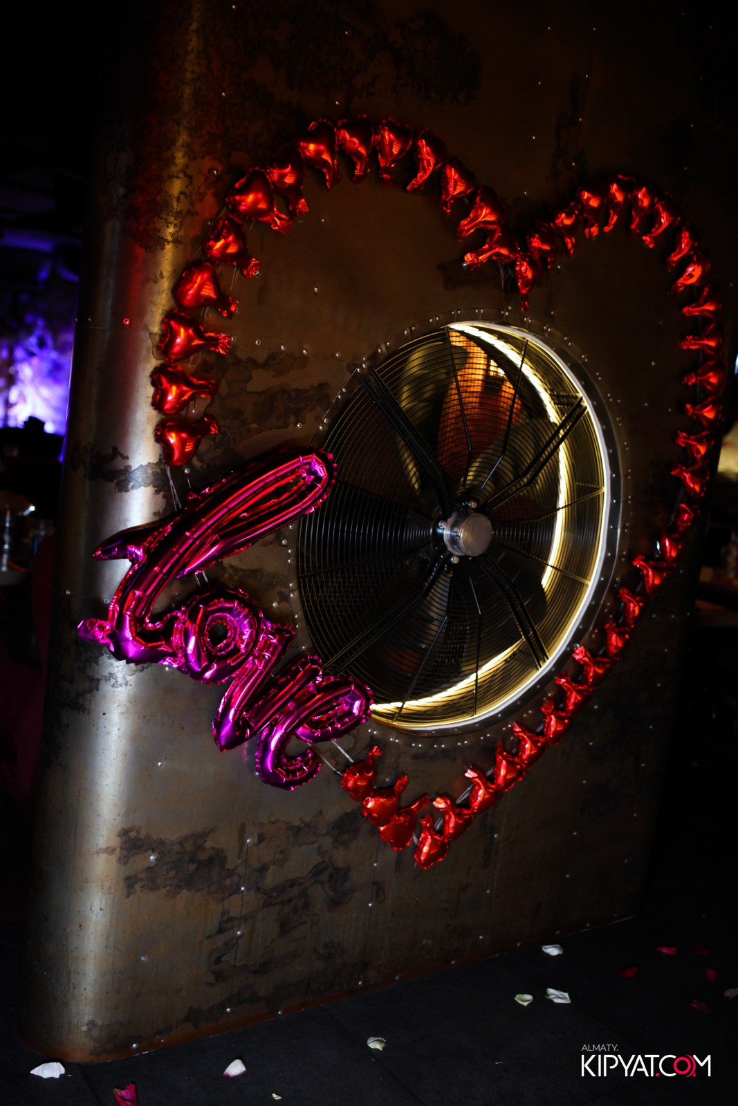 SPACE KARAOKE BAR. КИПЯТКОМ АЛМАТЫ!