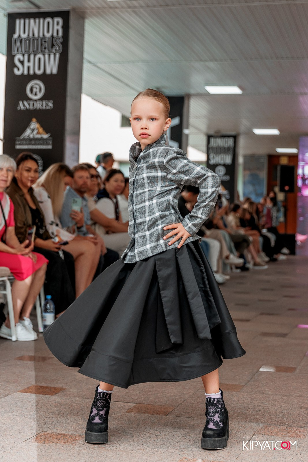 JUNIOR FASHION SHOW. КИПЯТКОМ АЛМАТЫ!