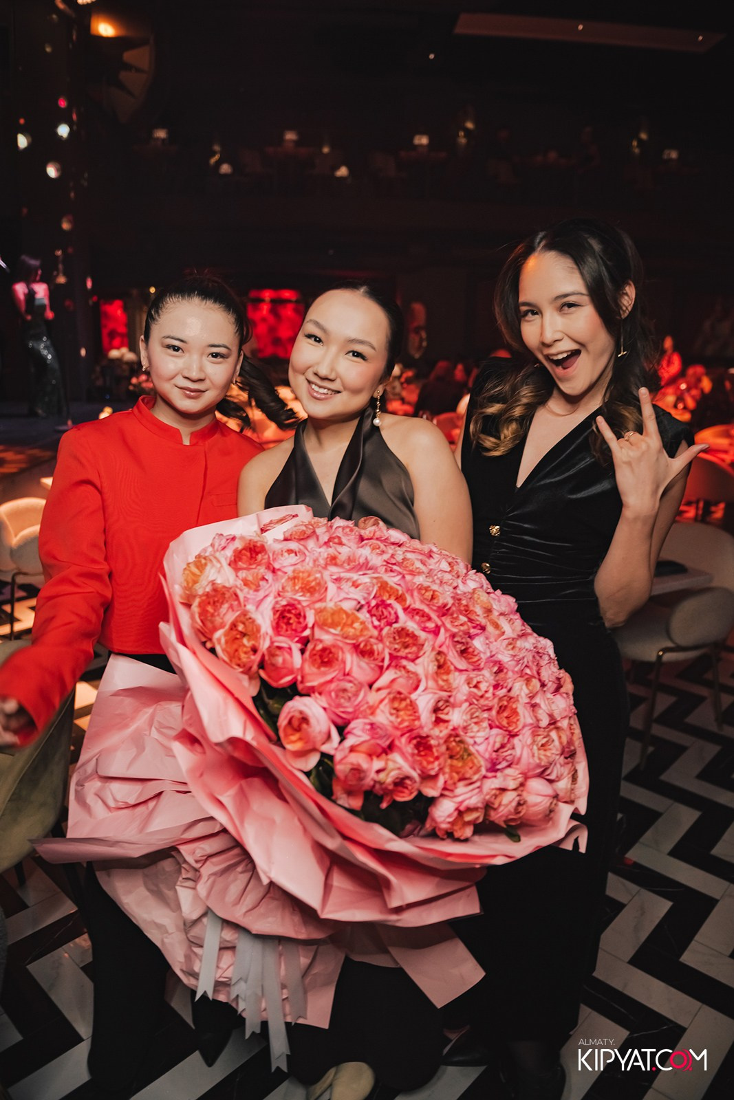 QUEEN. КИПЯТКОМ АЛМАТЫ!