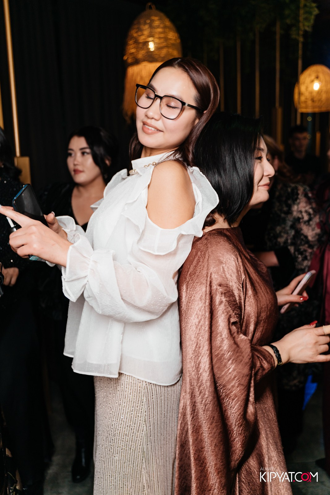 КАФЕ ЖАСМИН НА ЯССАУИ. КИПЯТКОМ АЛМАТЫ!