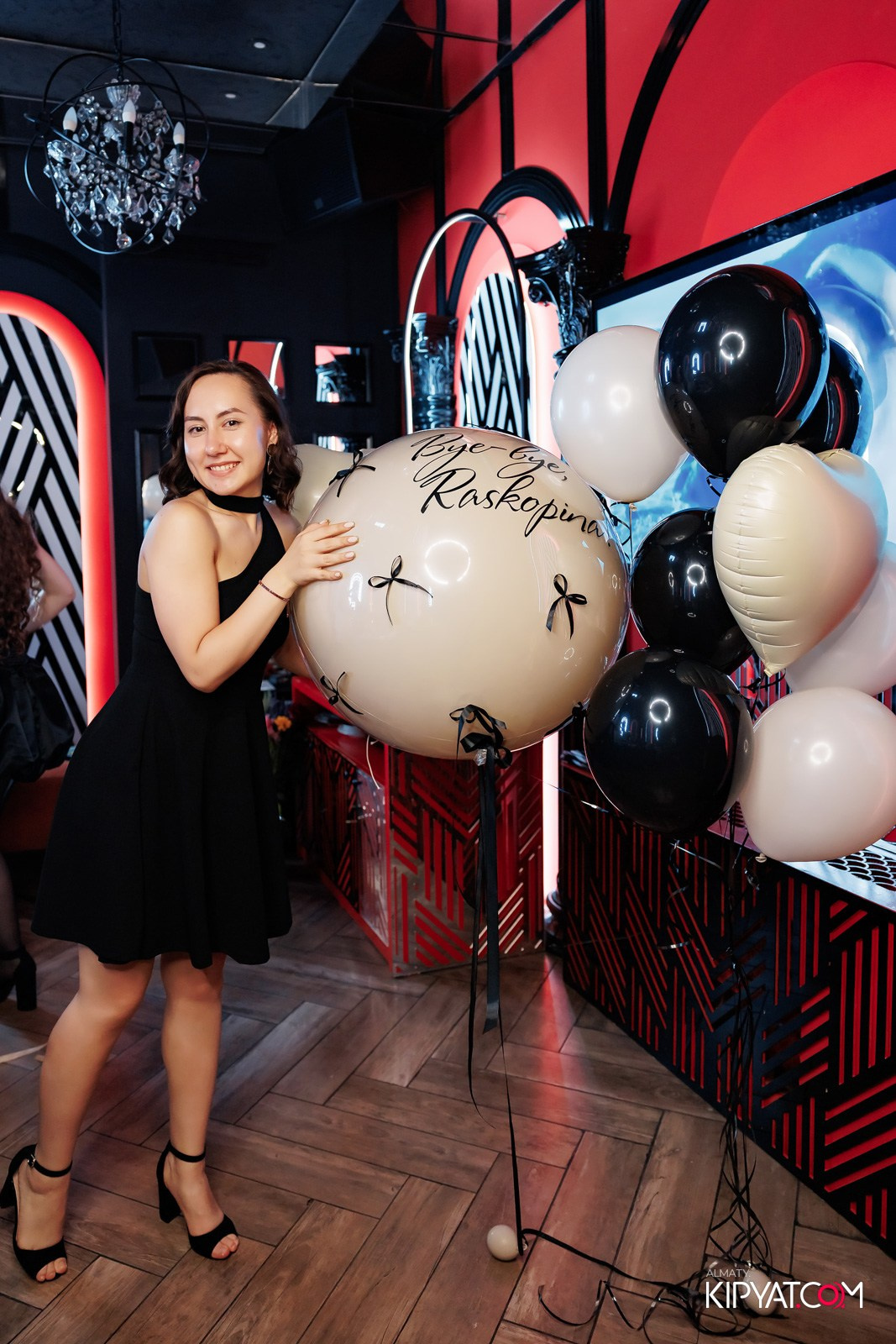 ЗАЯ, НА БИС. КИПЯТКОМ АЛМАТЫ!