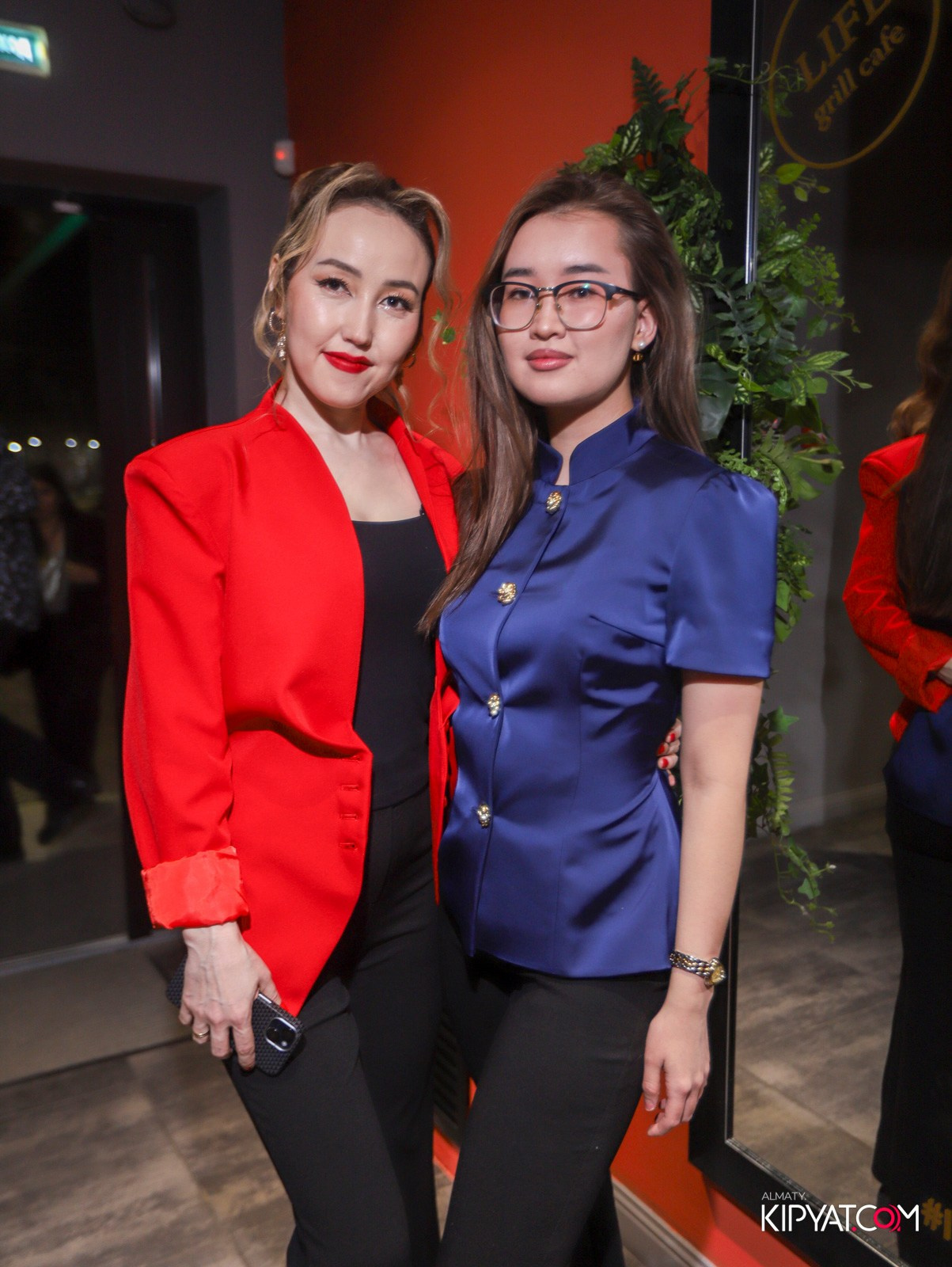 LIFE GRILL CAFE. КИПЯТКОМ АЛМАТЫ! Фотосъемка мероприятий в Алматы