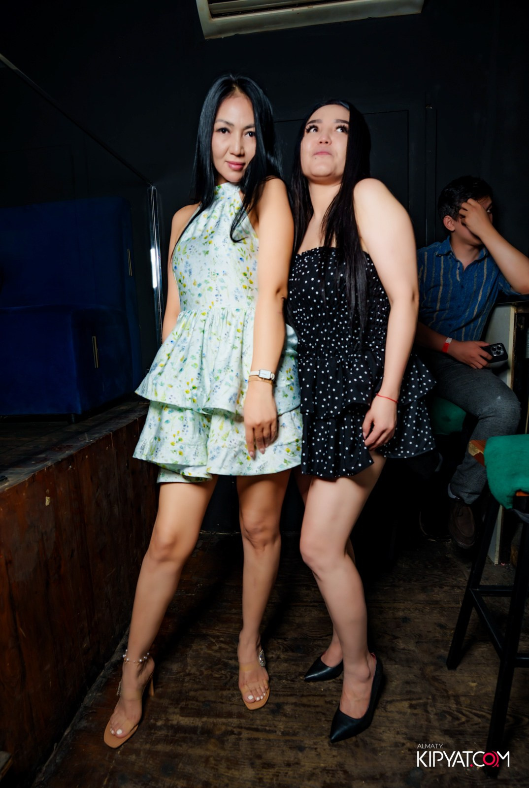 UYAT EMES BAR. КИПЯТКОМ АЛМАТЫ!