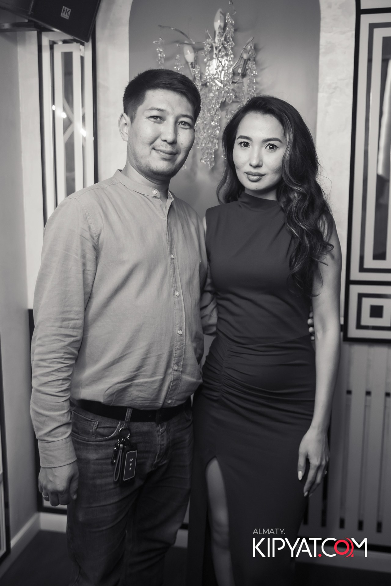 Ухо и Медведь на Гагарина. КИПЯТКОМ АЛМАТЫ!