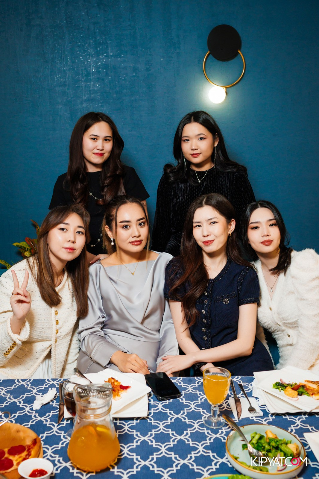 LIFE GRILL CAFE. КИПЯТКОМ АЛМАТЫ!