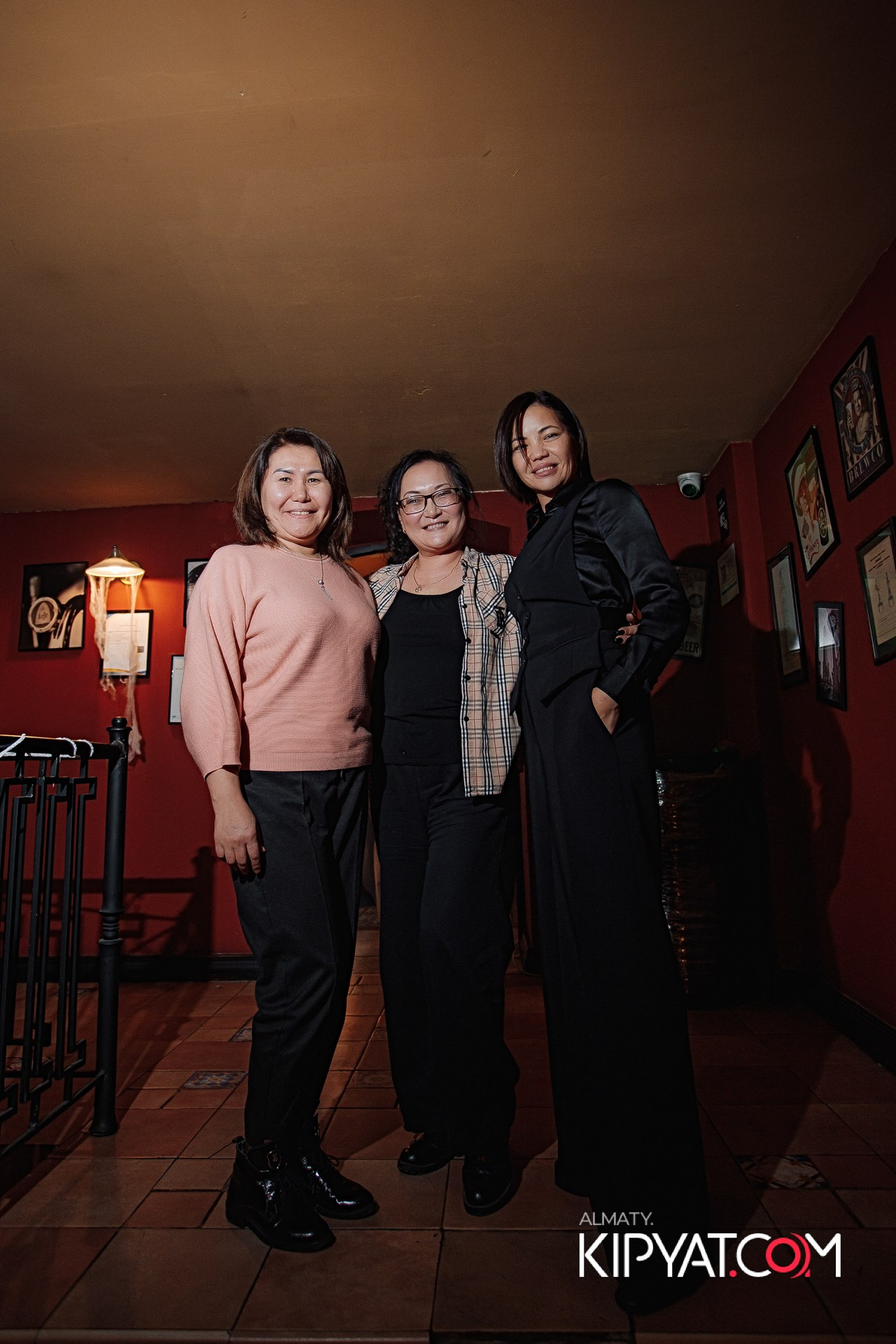 БОЧОНОК НА ЖАНДОСОВА. КИПЯТКОМ АЛМАТЫ!