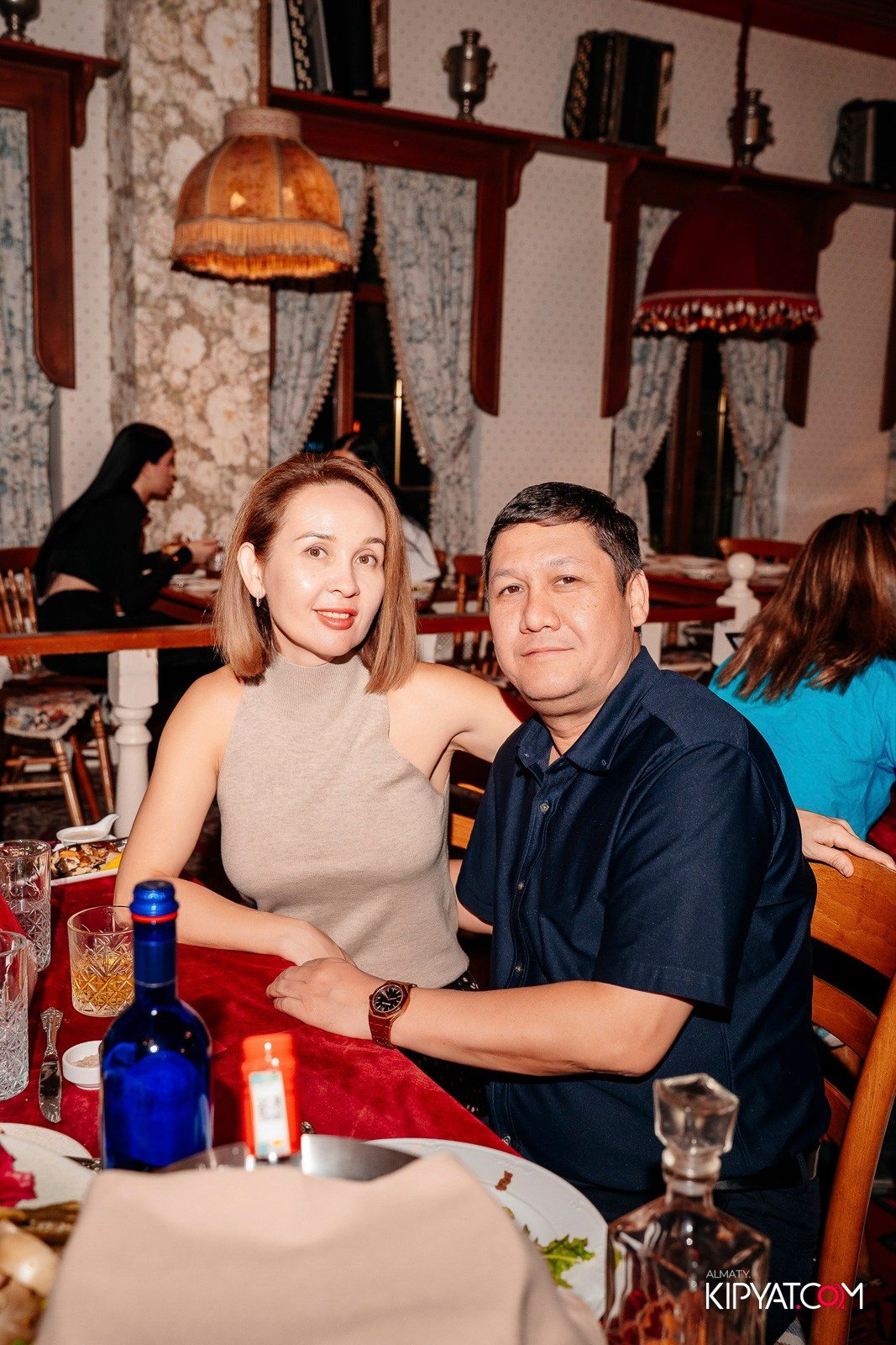 РЕСТОРАН МАРЬИНА РОЩA. КИПЯТКОМ АЛМАТЫ!