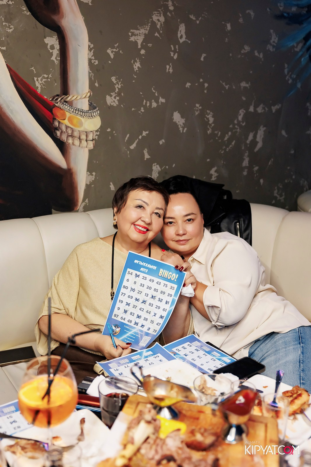 МУЗЫКАЛЬНОЕ ЛОТО В HIT RETRO. КИПЯТКОМ АЛМАТЫ! Фотосъемка мероприятий в Алматы